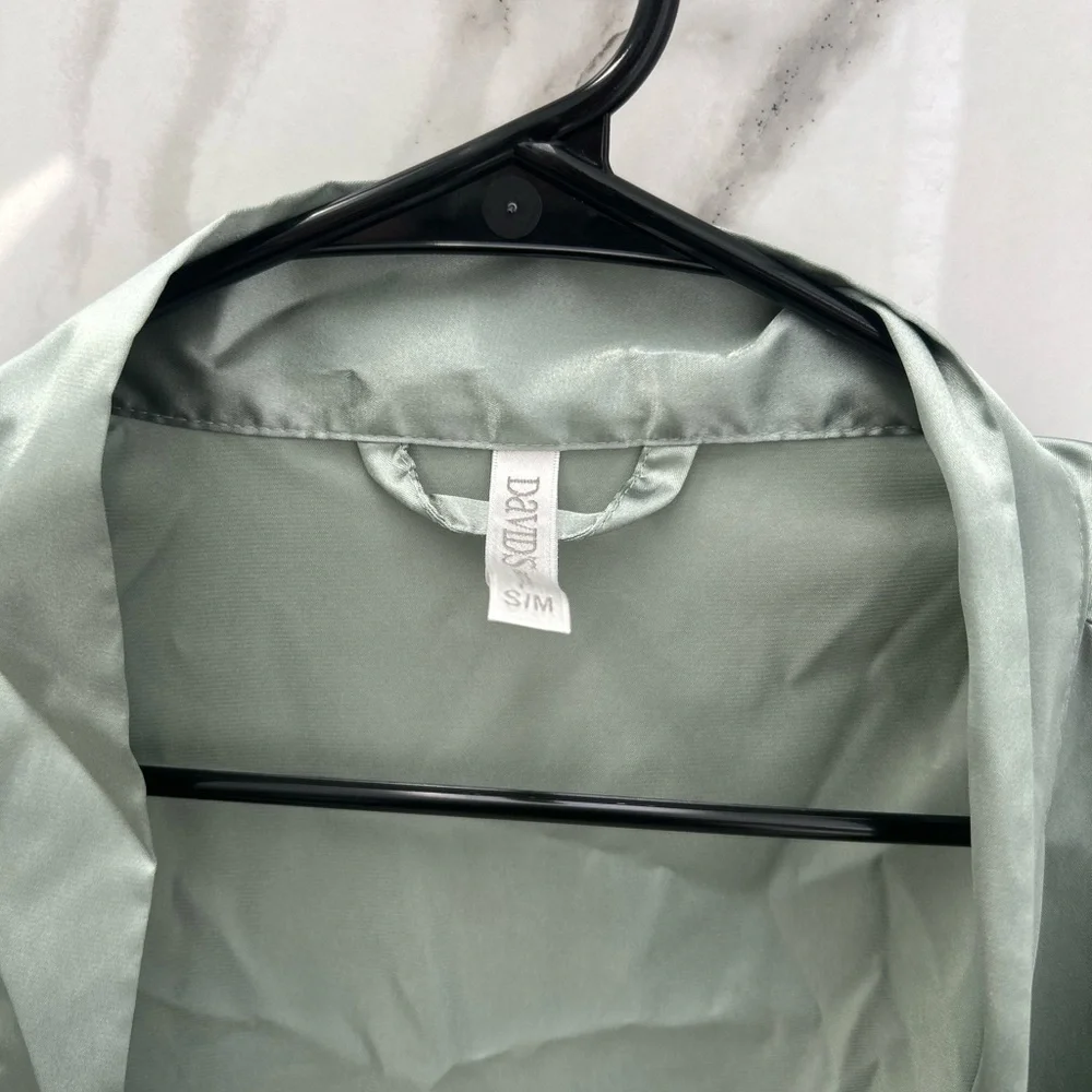 Sage Green Robe - Picture 2 of 6